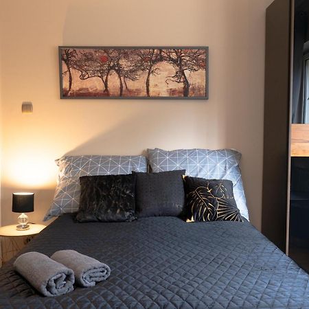 Clicktheflat Legionowo Apart Rooms Oda fotoğraf